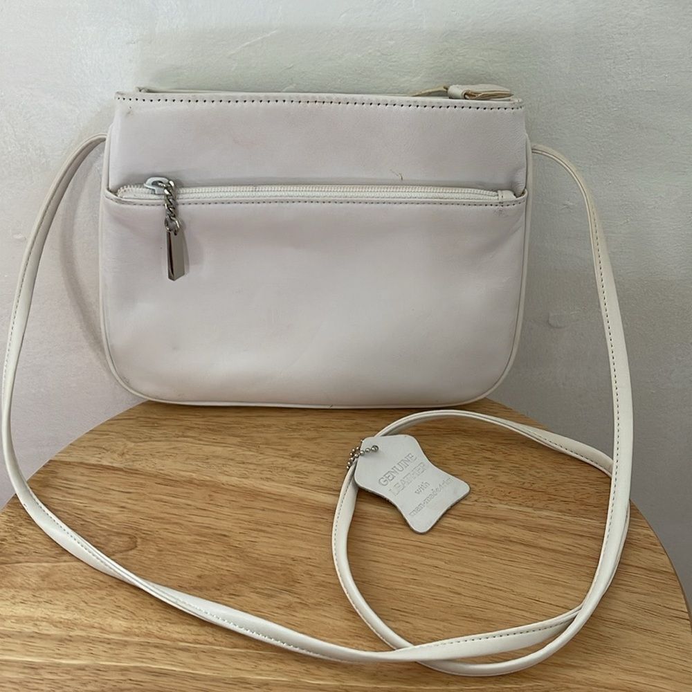 Vintage White Giani Bernini Crossbody Bag